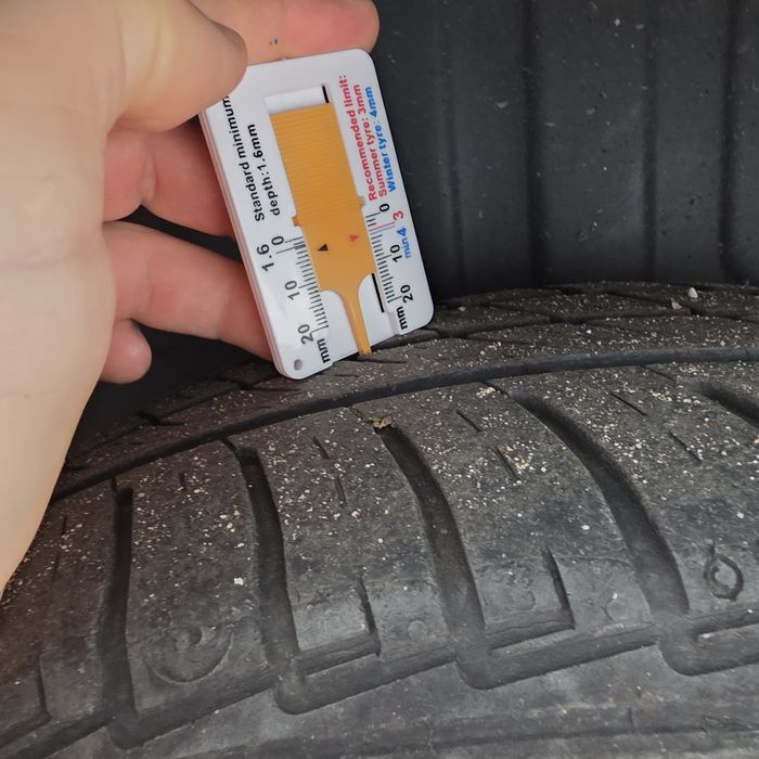 Шини 185/65 R15 Barum Brillantis 2 і Rosava Integro