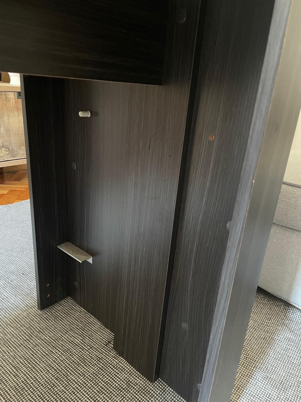 Mesa de jantar estilo aparador e extensível