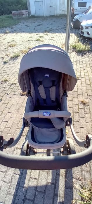 Carrinho da marca chicco