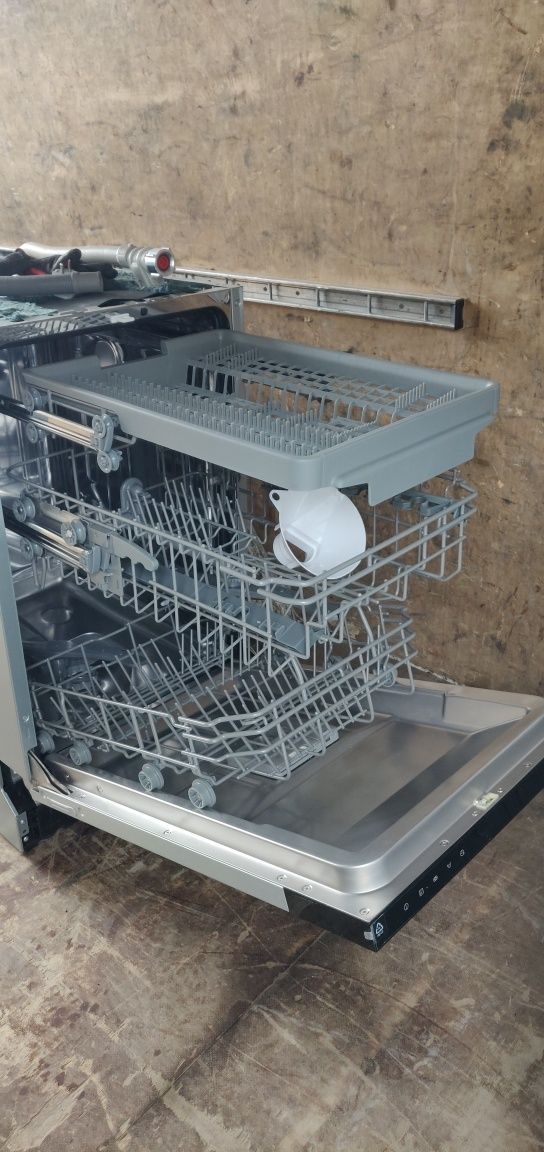 Посудомийна машина IKEA