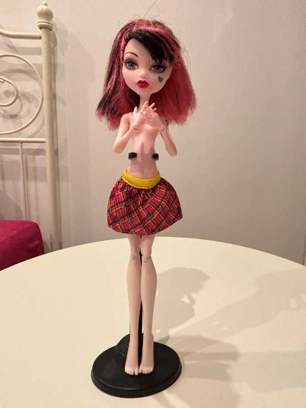 Monster High Draculaura Save Frankie