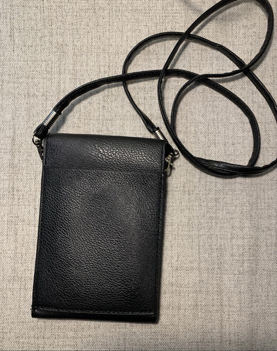 Кошелек на шию новий