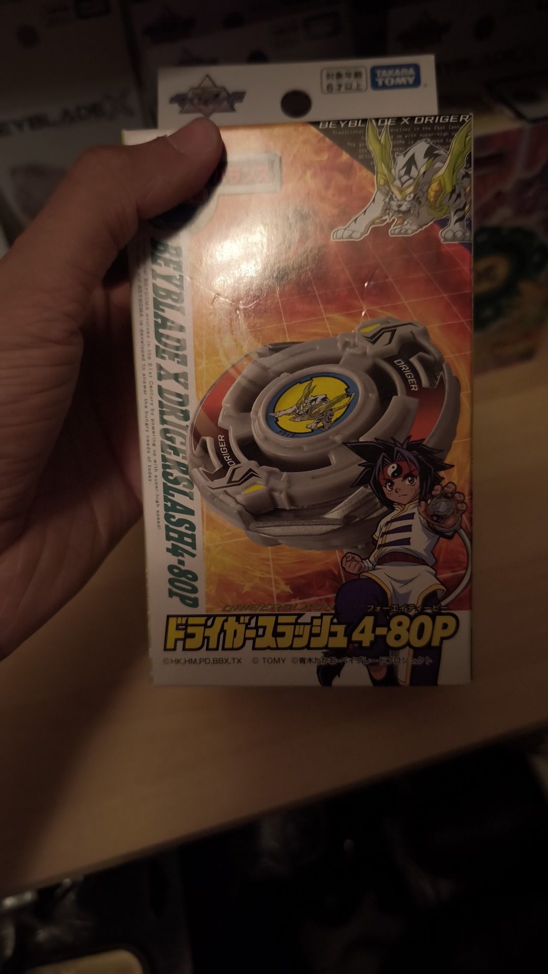Beyblade x rock leone e Driger slash