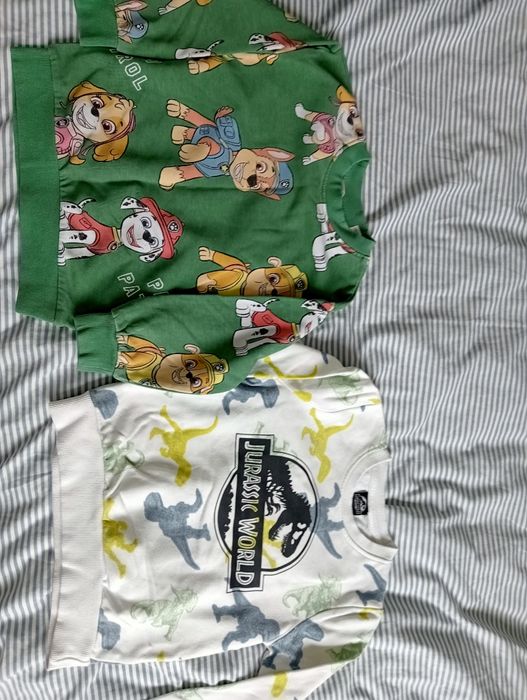 Bluza Psi Patrol plus dinozaury jurassic world Park Jurajski