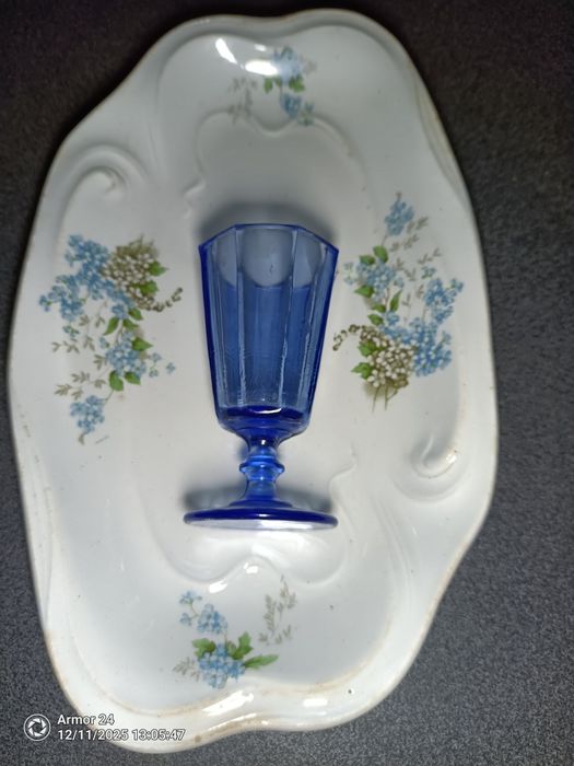 тарелка и лафитник старинные .