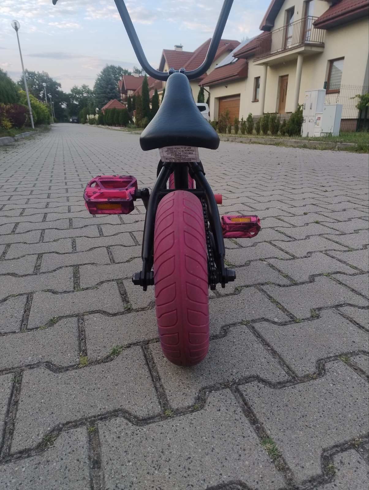 Mini BMX Invert różowo-czarny