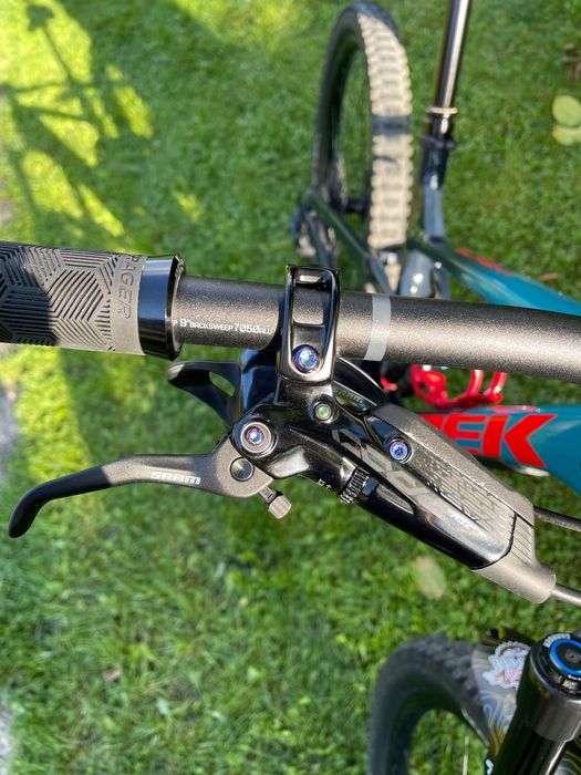 TREK Slash 8 Gen.5 L