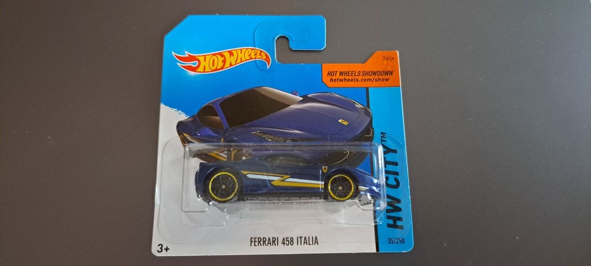 Hot Wheels Ferrari 458 Italia Blue niebieski