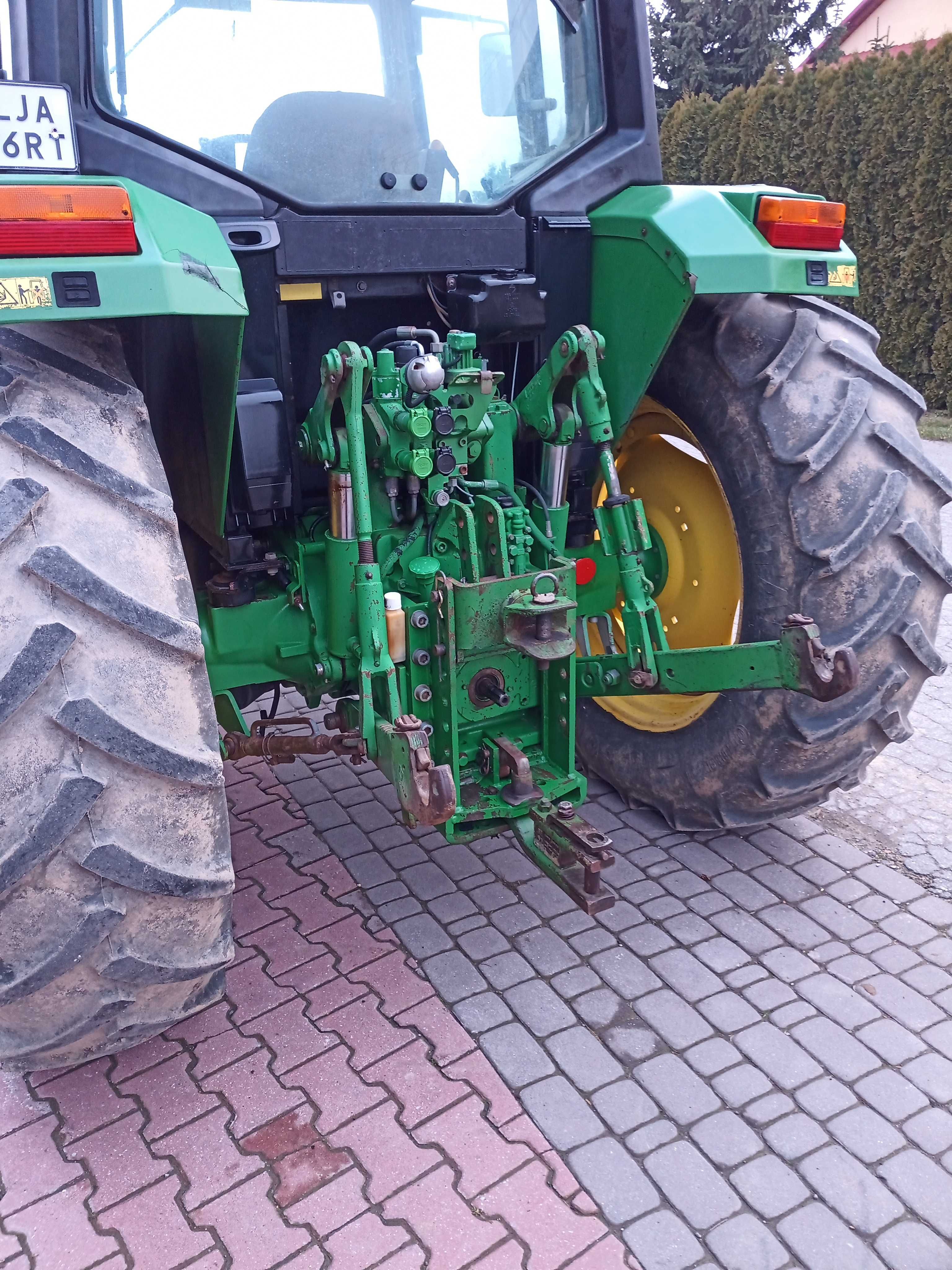 Ciągnik rolniczy John Deere 6210