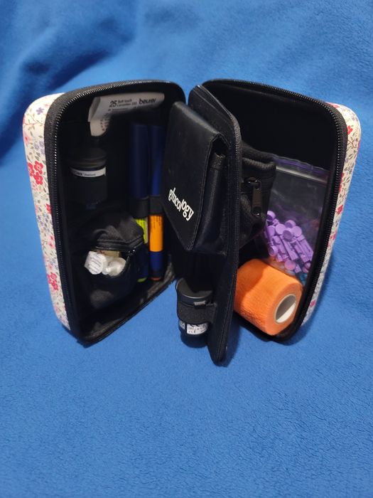 Діабетичний дорожній пенал Glucology для засобів діабету