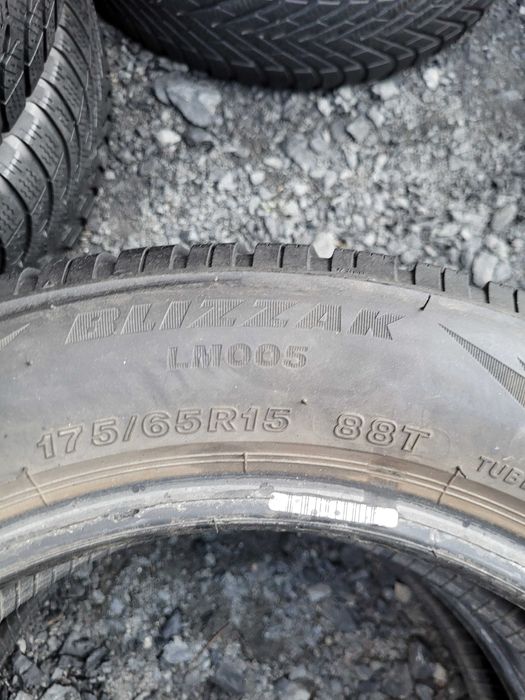 Wysyłka 2 Opony Zimowe 175 65 r15 Birdgestone Blizzak 2020r