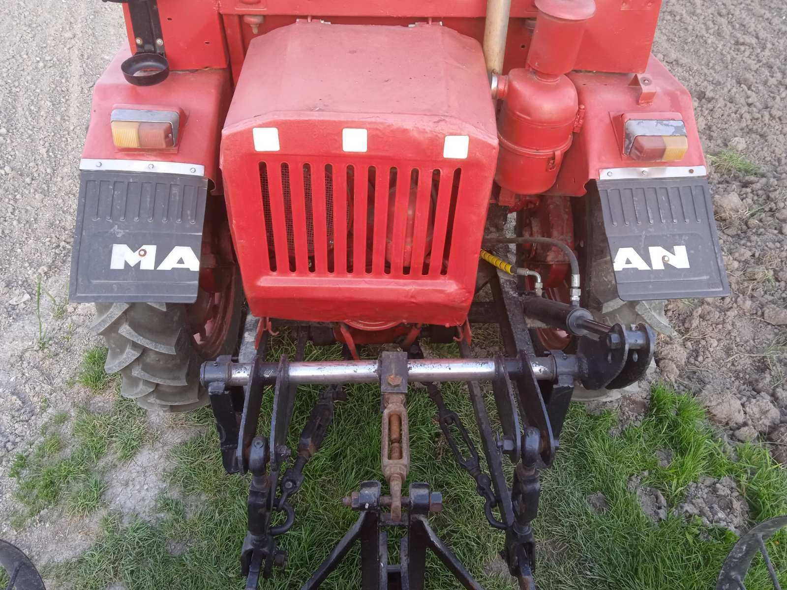 Продам трактор Т16