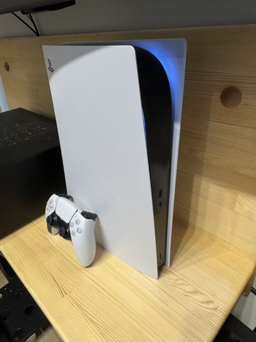 PS5 . Чудовий стан . рік гарантії