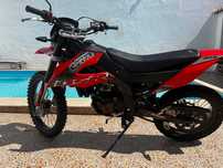 Espetacular mota 125cc a 4 tempos