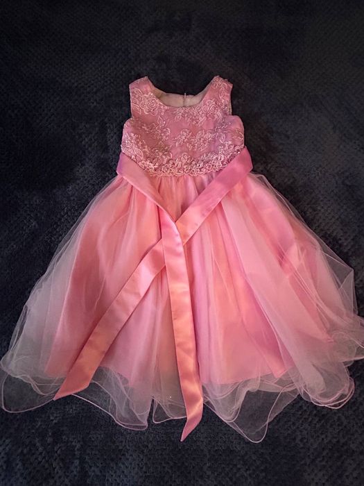 Дитяча святкова сукня