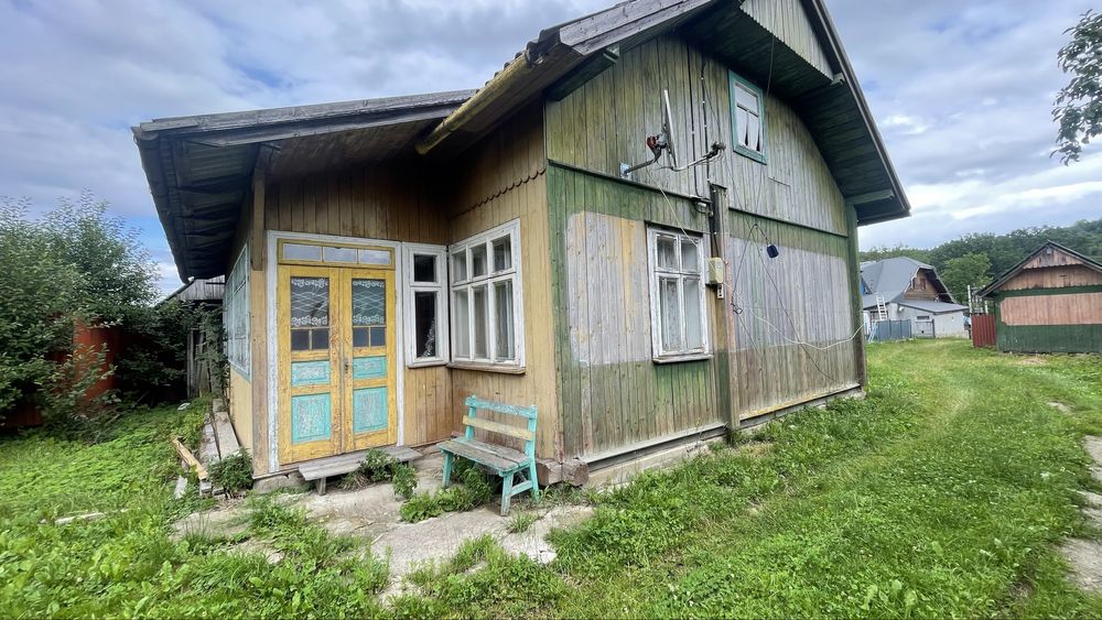 Продається деревяний будинок