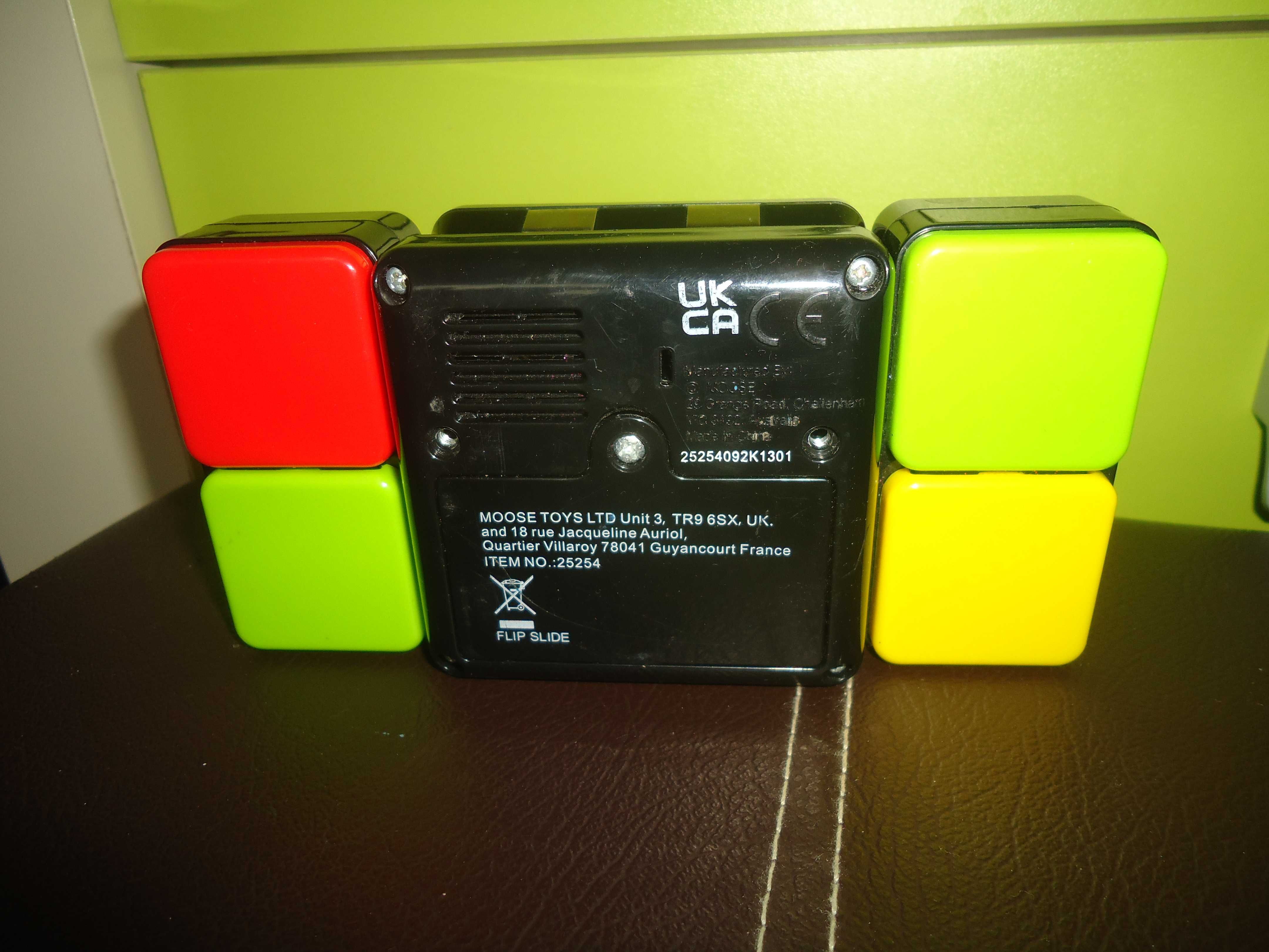 Elektroniczna gra przenośna Flip Slide Match