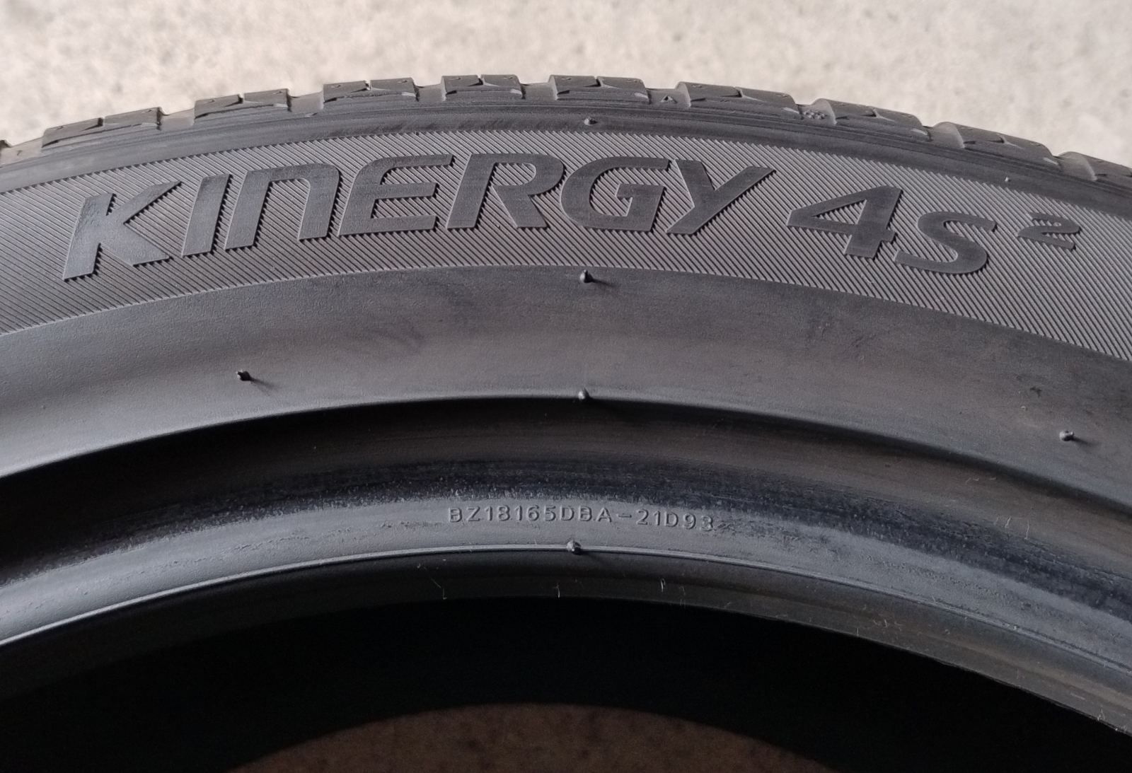 Шини б в всесезонні R18 245/45 Hankook Kinergy 4S 2023 р.в.