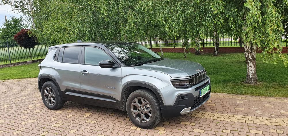 Jeep Avenger Summit Ev Salon PL 5lat przeglądów,.Bog wyposażenie jak nowy. Zamienię