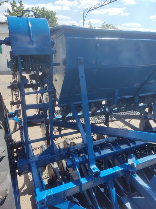 Севалка зернова точного висева сз2м.