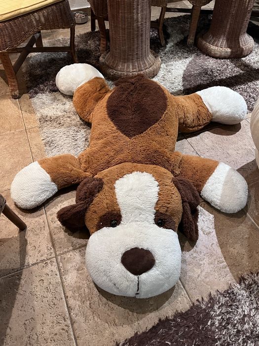 Peluche cão grande