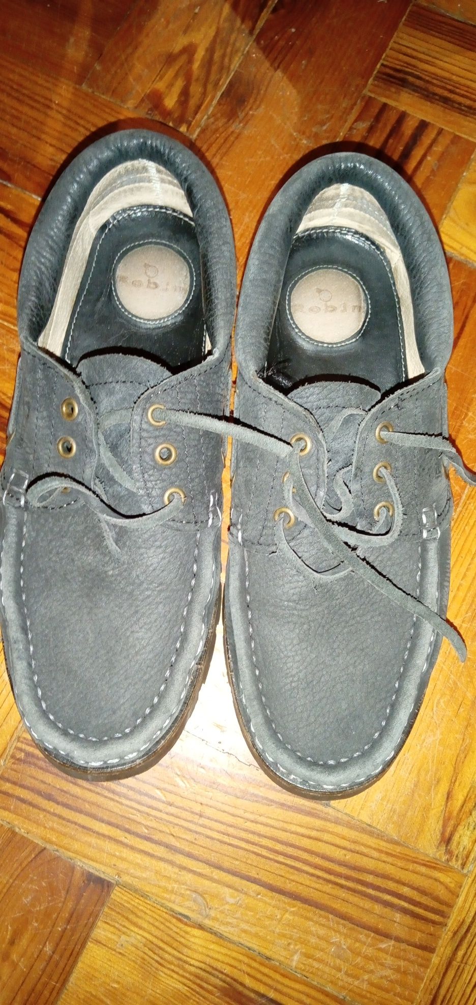 Enquanto houver Olx P/comercializar,sapatos continuaram a andarDesde3E
