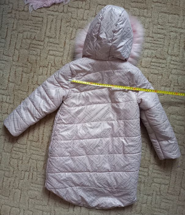 Зимняя куртка на девочку