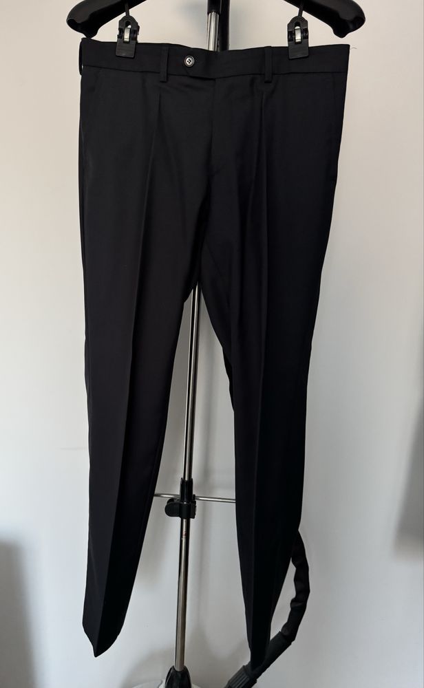 Męski garnitur New Men Style, czarny, rozmiar S