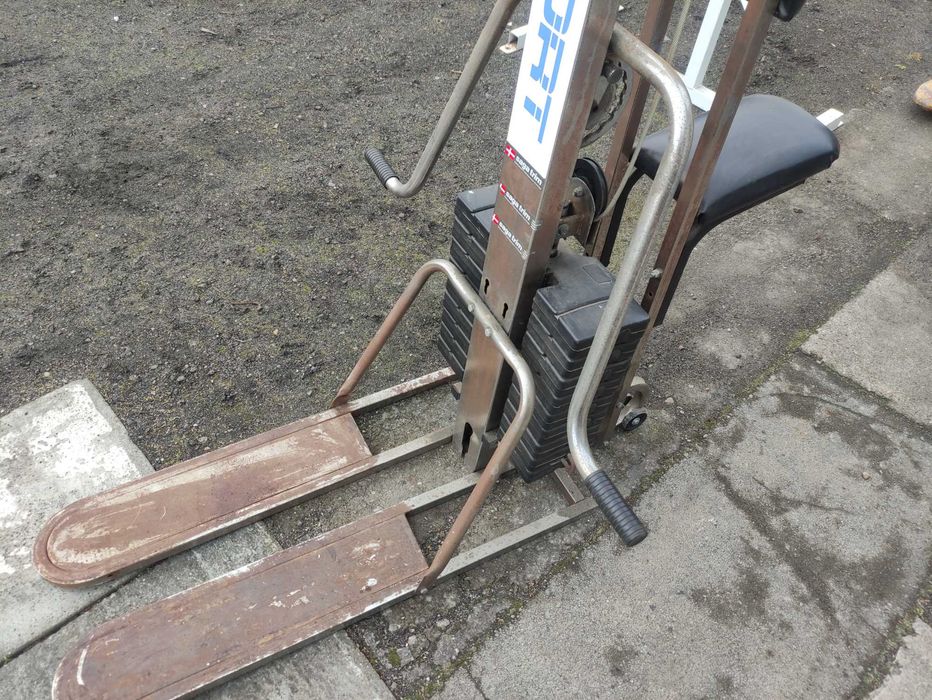 Atlas wielofunkcyjny butterfly motylek wyciskanie wyciąg itp stos 70kg