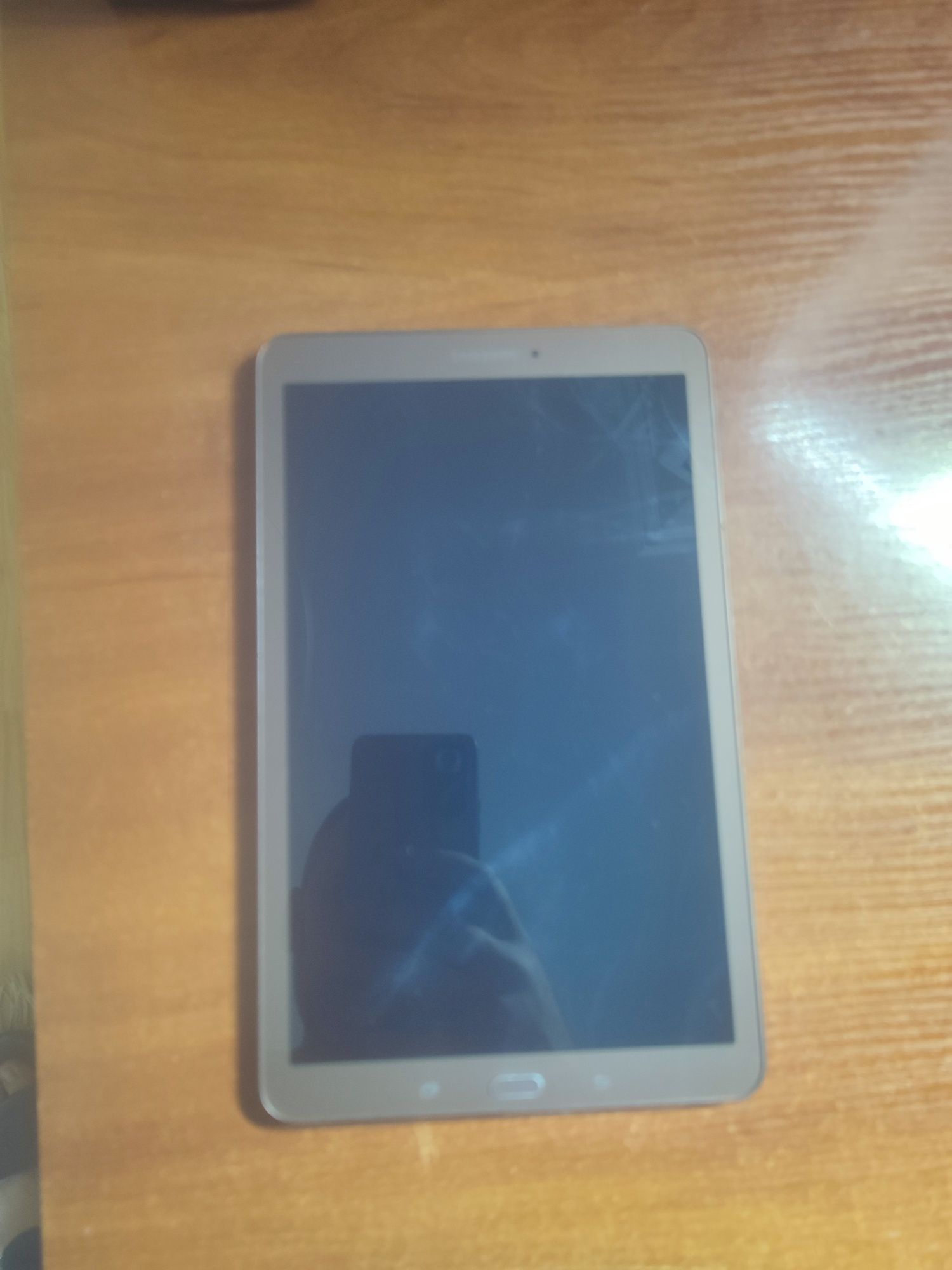 Планшет samsung T561