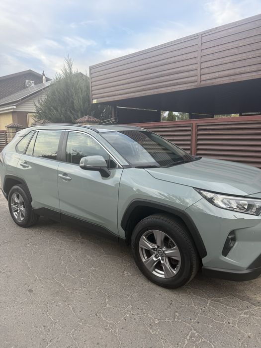 Продам Toyota Rav4 є2022 року
