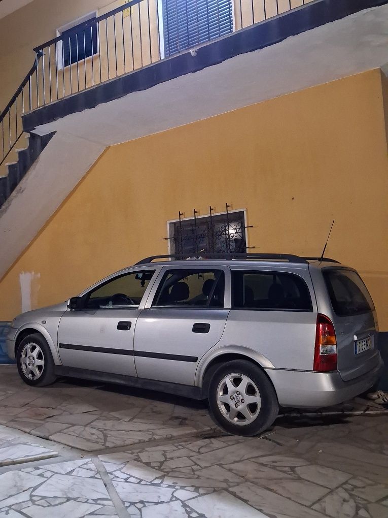 Opel astra 1.4 237 mil