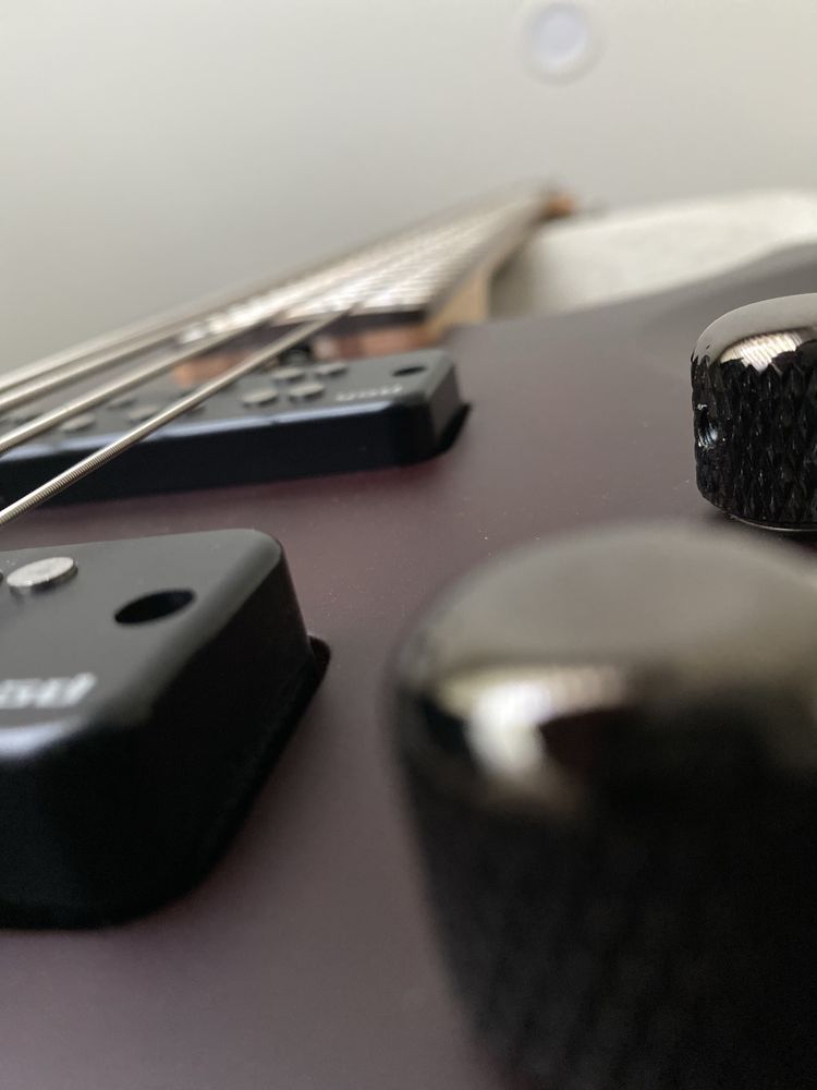 Baixo Yamaha TRBX 504