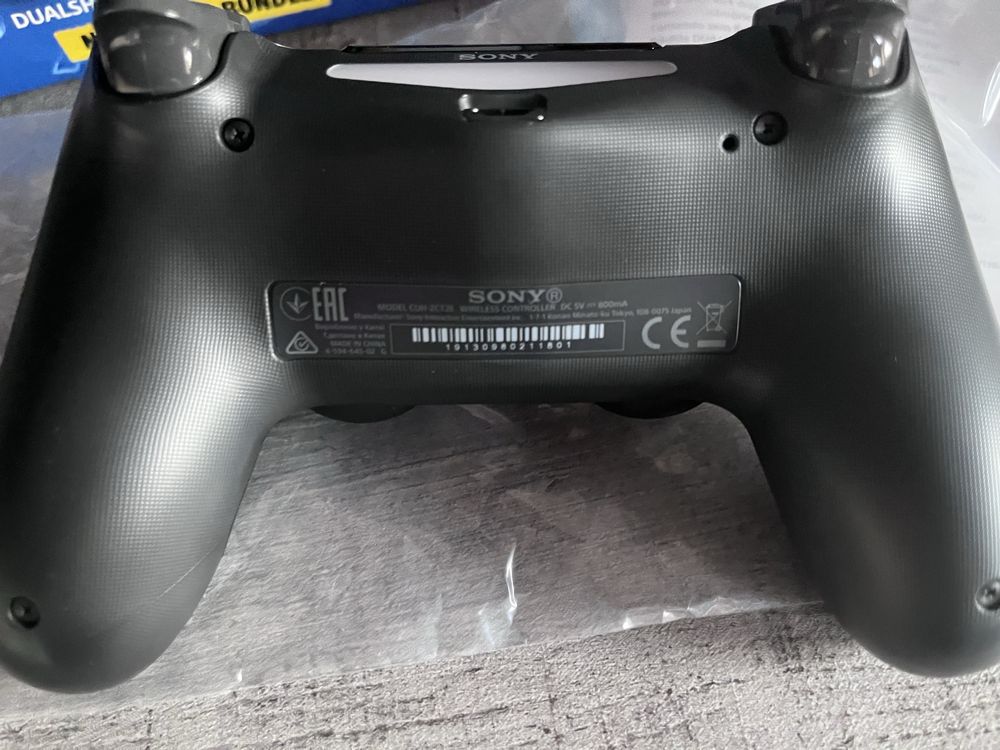 Comando PS4 - DualShock Oficial