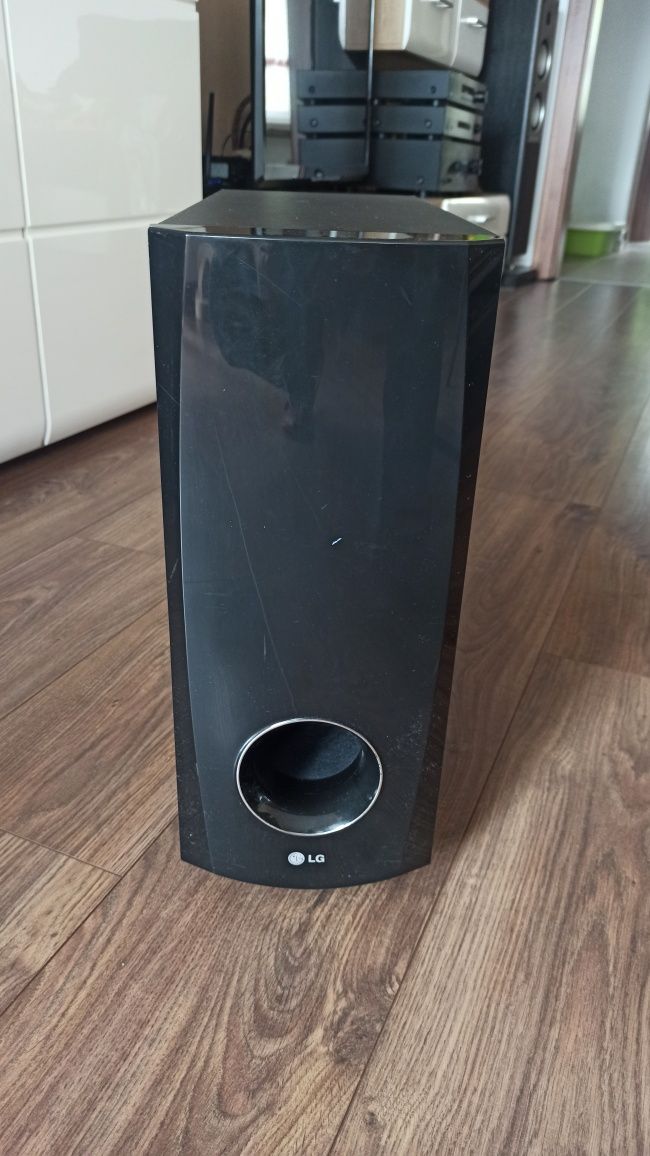 Subwoofer pasywny LG