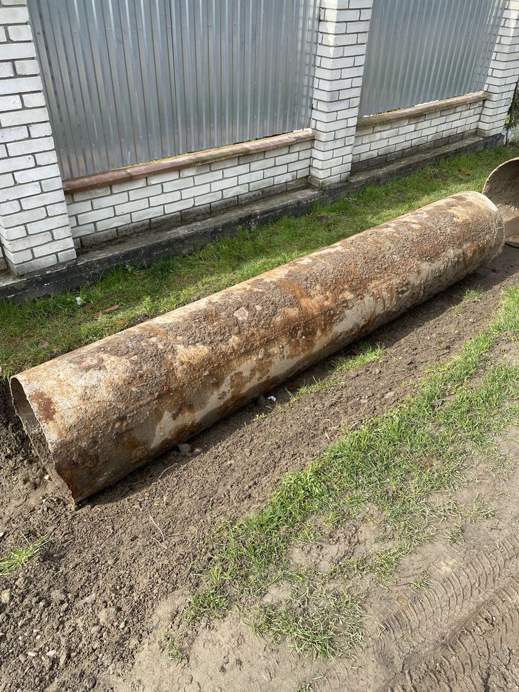 Труба металева на заїзд