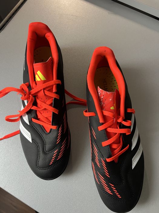 Buty piłkarskie szutrowe szutrowki Adidas Predator Roz. 42