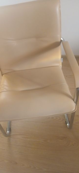 Krzesło z eko skóry