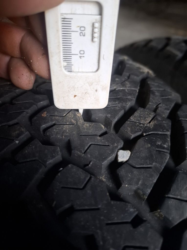 Opony całoroczne 215/75R15 Gripmax