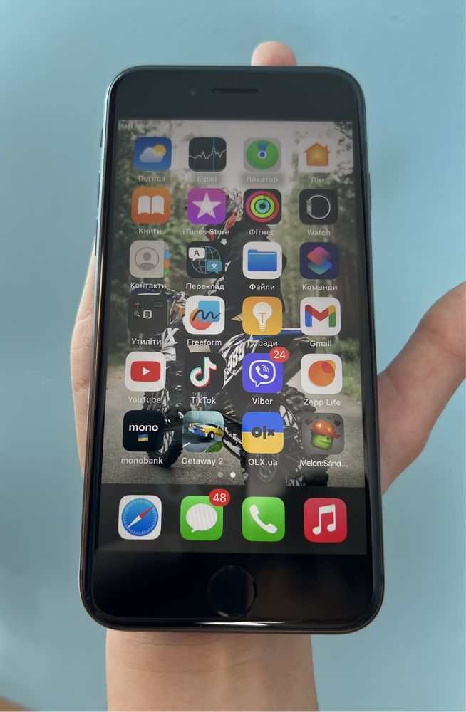 Iphone 8 black 64 gb neverlock.