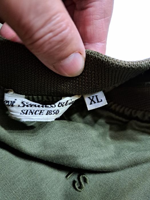 Kurtka bomberka Levi's khaki XL