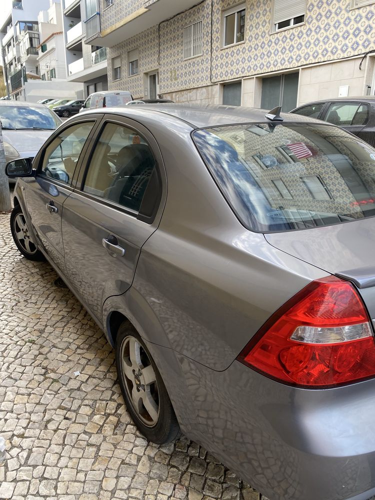 Chevrolet aveo 2006 vendo ou troco