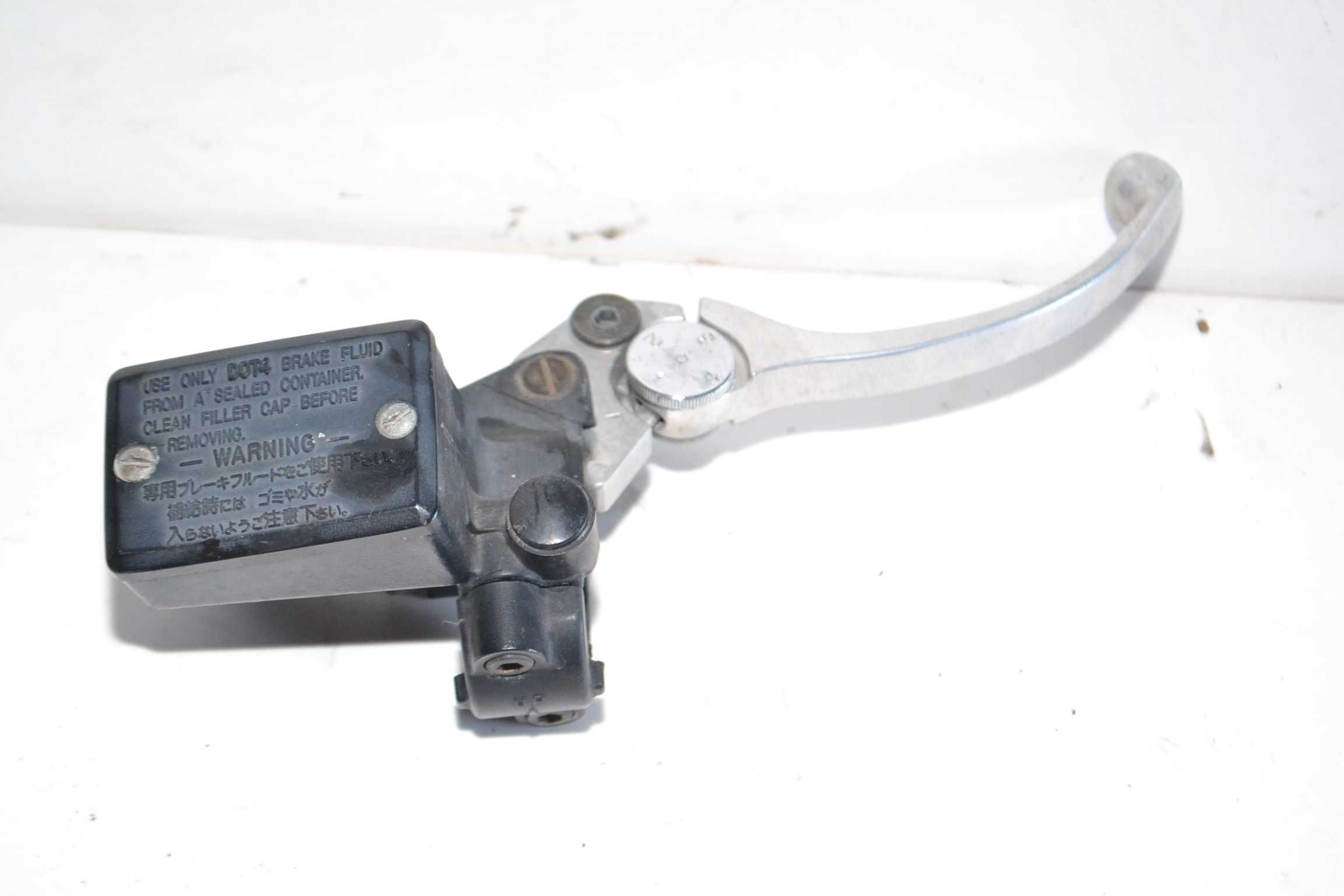 Yamaha fzs600 fzs 600 fazer 98-00rok pompa hamulcowa przód klamka