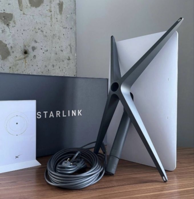 Старлінк 2шт, нові є акаунти робочі 70€ в місяць тарифний план