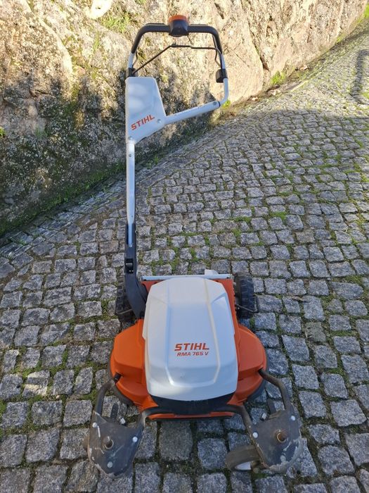 Corta relva Stihl RMA765V