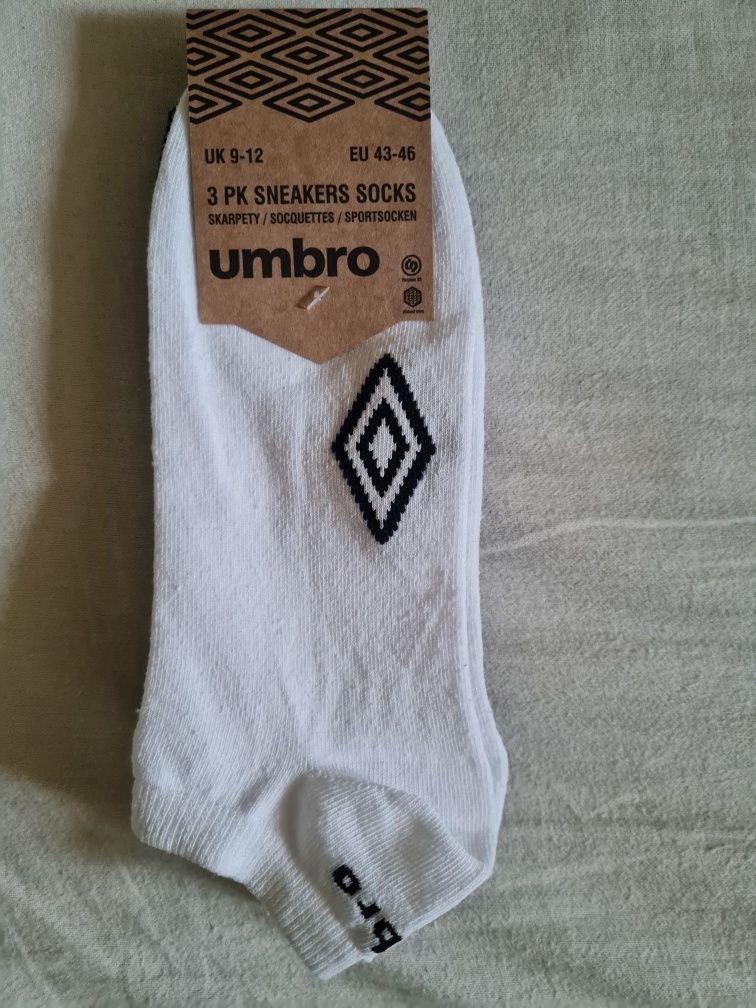 Stopki nowe 3 szt UMBRO r 43-46  kpl.