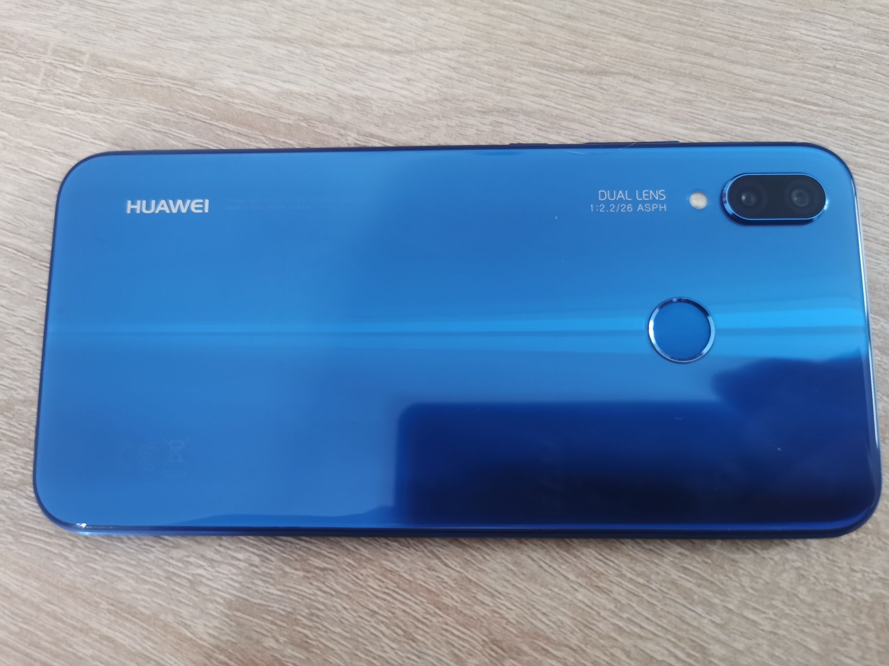 Huawei p20 lite NFC 4/64 Идеал