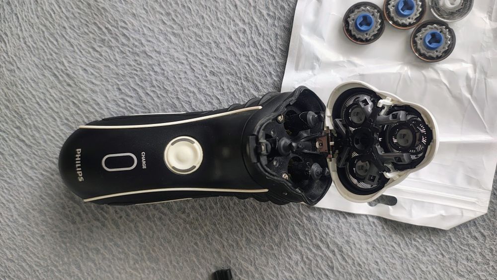 Golarka elektryczna HQ7310/16 Shaver series 3000 używana, sprawna