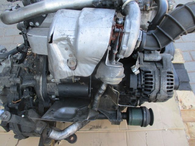 Motor peças Motor 2.2 DCi Opel Zafira