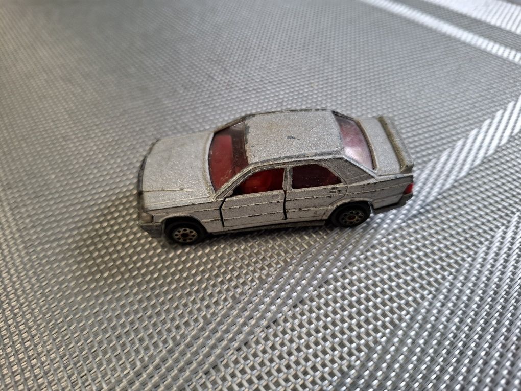 Majorette Mercedes 190E model samochodu